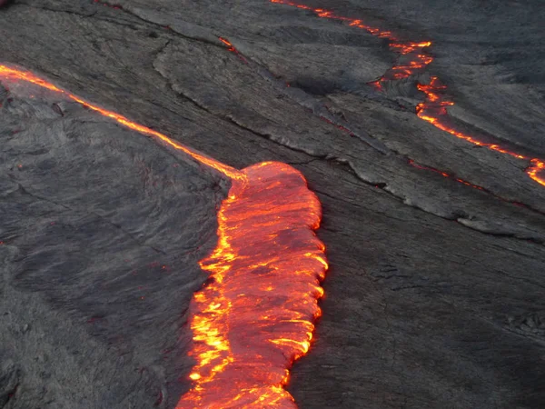 Lava Calda Muove Lentamente Nel Cratere Del Vulcano Erta Ale — Foto Stock