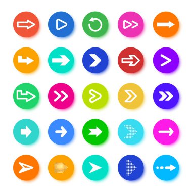 Ok düğmesi. Ok simgeli daire ögeleri, mobil uygulamalar için işaretçi ok işareti, ui ve web tasarım vektör çizimi seti. Renkli navigasyon nesneleri koleksiyonu. Ok başı imleci