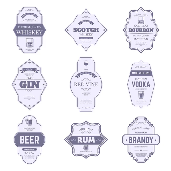 Alcohol bottle labels. Traditional alcohol labels, vintage bourbon and gin bottle emblem, bar drink packaging tags vector isolated symbols set — ストックベクタ