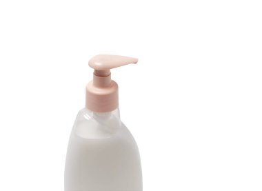 Bir şişe sıvı sabun ve el dezenfektanı beyaz arka planda izole edilir.