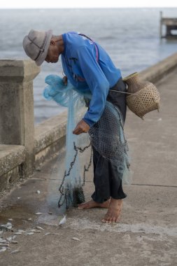 12 Temmuz 2017 - Chanthaburi, Tayland - eski balıkçılar takas FIS