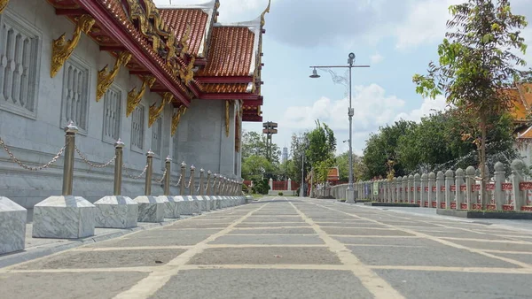 Andar Wat Benchamabophit Bangkok Tailândia — Fotografia de Stock