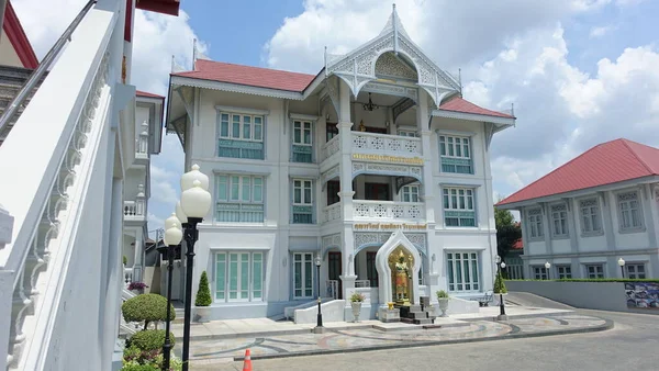 Bela Casa Perto Wat Devarajkuchon — Fotografia de Stock
