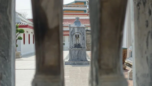Bir Budist manastırının simgeleri.