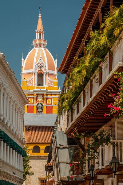 Utsikt över kyrkan, Cartagena — Stockfoto
