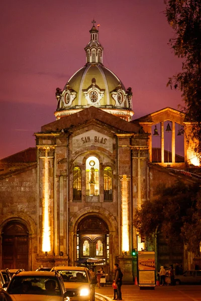 Natt syn på San Blas katedralen i Cuenca — Stockfoto