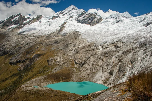 Vista pitoresca de Punta Union, Santa Cruz trek, Peru — Fotografia de Stock