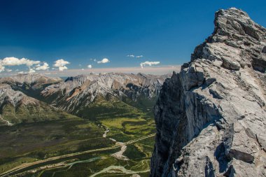 Mt. Rundle, Banff Np, Kanada üstten doğal görünüm