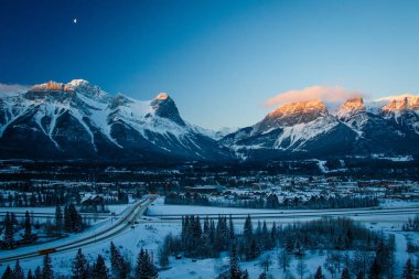 Freezing morning on Hoodoos lookout in Canmore, Kananaskis country, Canada clipart