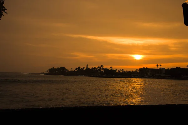 Puesta de sol en Kona, en Hawaii — Foto de Stock