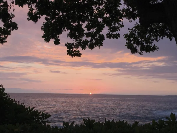 Solnedgång i Kona, Hawaii — Stockfoto