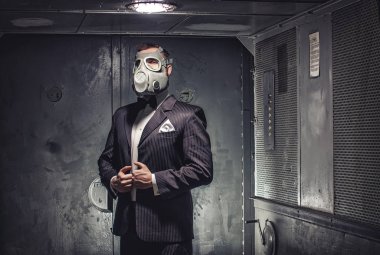 Gizli ajan, terörist ya da işadamı Apocalypse?