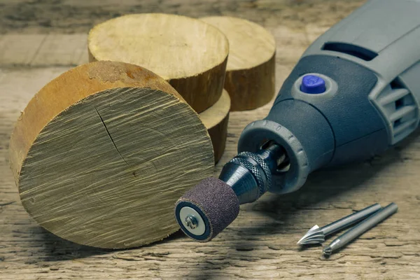 Деревообробні інструменти на Workbench — стокове фото