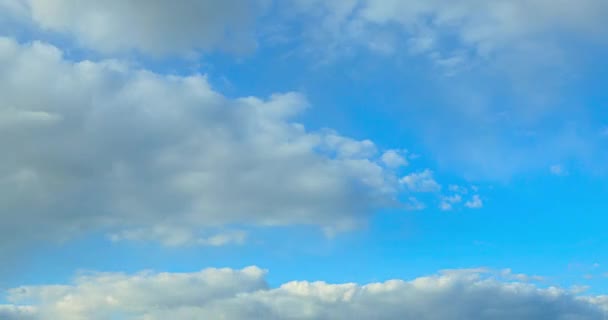 Timelaps Van Wolken Die Door Lucht Bewegen — Stockvideo