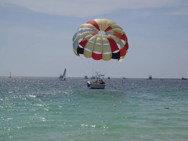 Paracaidas Acuaticos Las Playas Punta Cana — Stockfoto