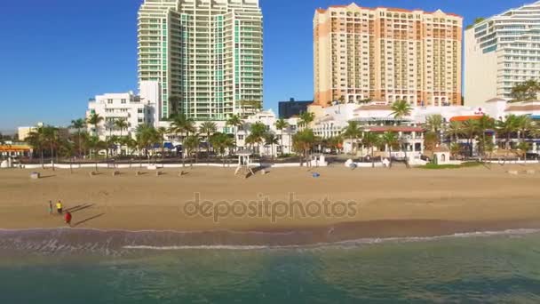 Fort Lauderdale Beach and A1A road aerial video — Stock Video