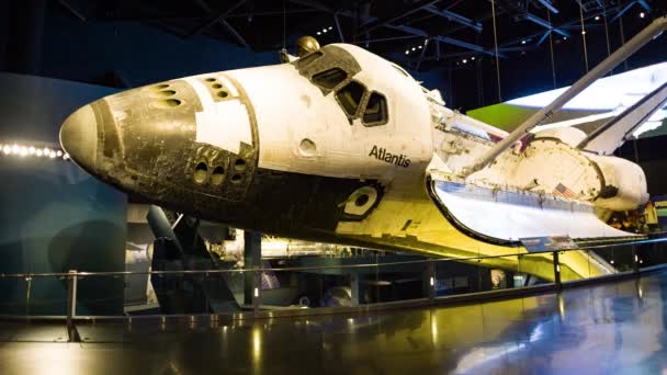 Atlantis Space Shuttle no Centro Kennedy — Vídeo de Stock