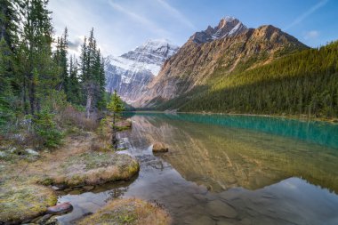 Cavell gölde Jasper National Park, Amerika Birleşik Devletleri