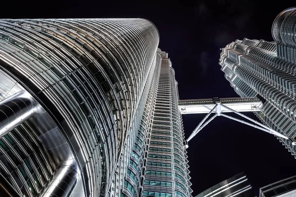 吉隆坡的Petronas Towers — 图库照片