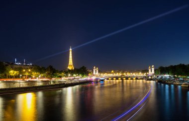 Paris gece