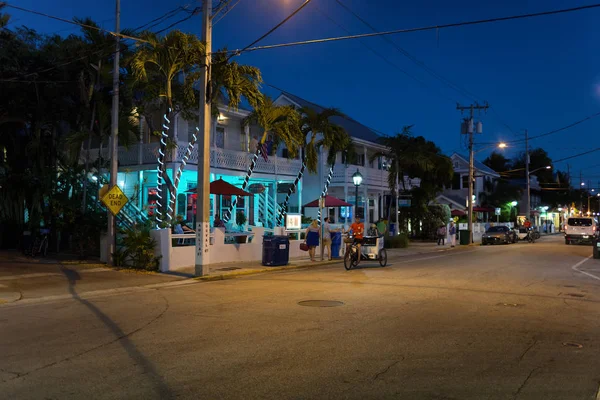 Duval straat 's nachts, Key West, Fl — Stockfoto