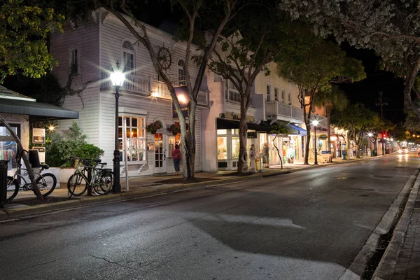 Calle Duval por la noche, Key West, FL — Foto de Stock