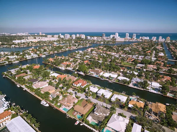 Letecký pohled na Fort Lauderdale kanálů — Stock fotografie