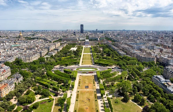 Pařížské panorama pohled od Eiffel Tower, Paříž, Francie — Stock fotografie