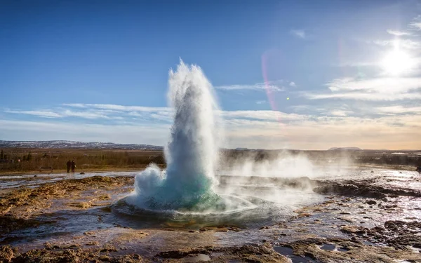 Strokkur geysir 火山喷发 — 图库照片