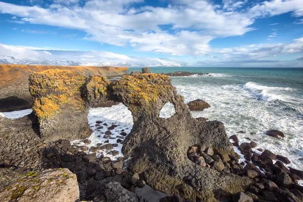 Bazaltowe formacje w Arnarstapi, Islandia — Zdjęcie stockowe