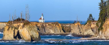 Cape Arago feneri Oregon kıyılarında
