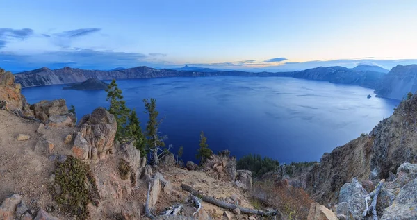 Λίμνη κρατήρα εθνικό πάρκο, Όρεγκον, ΗΠΑ — Φωτογραφία Αρχείου