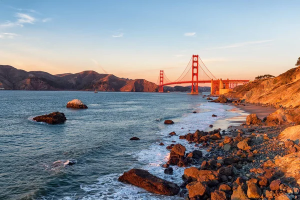 Golden Gate Bridge at sunset,, San Francisco USA — Stock Photo, Image
