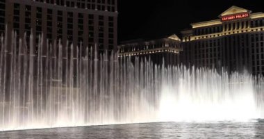 Bellagio çeşme arka plan Caesarspalace otel manzaralı geceleri