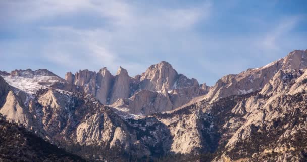 Lone Pine Peak pohled na východ slunce na Alabama Hills — Stock video