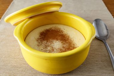 tarçın ile irmik lapası