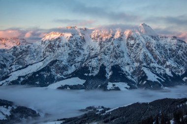 Panoramik manzara Birnhorn Steinernes Meer leogang günbatımı dağları