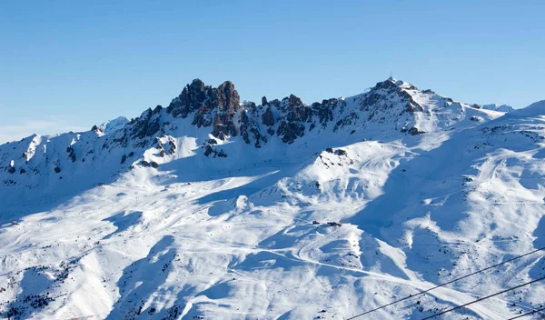 Cime Caron val thorens gôndola cabine vista pôr-do-sol neve montanha paisagem França alpes — Fotografia de Stock