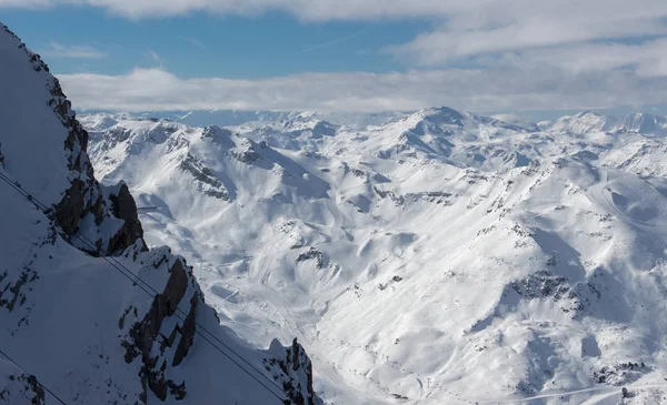 Cime Caron val thorens Meribel vista pôr-do-sol nevado montanha paisagem França alpes — Fotografia de Stock