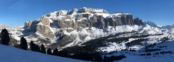 Olaszország Dolomitok Téli hegyek Tájkép Wolkenstein sella stock sella ronda panoráma — Stock Fotó