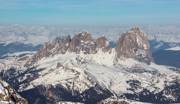 Olaszország Dolomitok Langkofel síközpont Wolkenstein Téli hegyek Tájkép Olasz Alpok — Stock Fotó