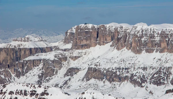 Sella stock itálie Dolomites passo pordoi západ slunce panoramatický pohled modrá obloha Zimní hory Krajina Wolkenstein — Stock fotografie