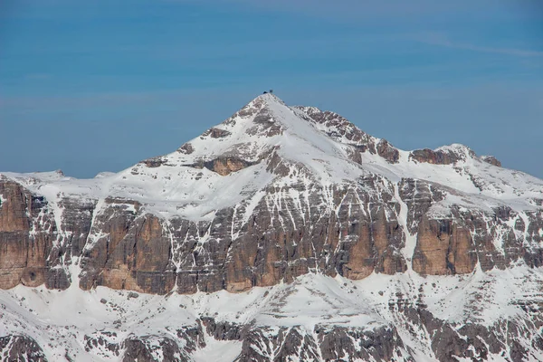 Sella stock piz boe italia Dolomitas pôr do sol vista panorâmica céu azul Montanhas de inverno Paisagem Wolkenstein — Fotografia de Stock