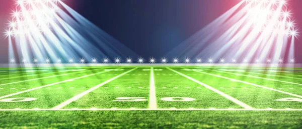 Futbol sahası perspektifi. Beyaz çizgileri olan futbol stadyumu