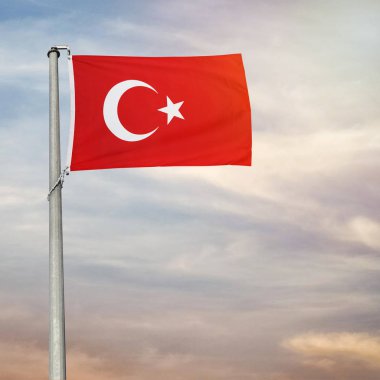 Gökyüzünde Türk bayrağı