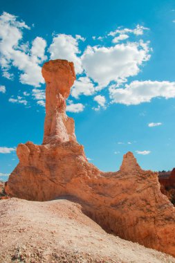 Thor 'un Çekiç kaya oluşumu Bryce Canyon Ulusal Parkı, Utah, ABD.