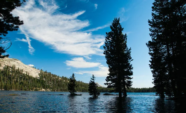 Vue Sur Magnifique Lac Tenaya Avec Des Sommets Granit Des — Photo