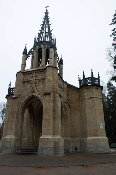 Старая Красивая Церковь Парке — стоковое фото
