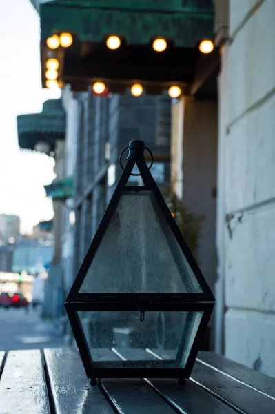 ヨーロッパの街の古い街灯は — ストック写真
