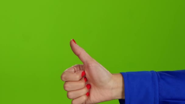 Рука Показывает Большие Пальцы Вверх Зеленом Фоне Экрана — стоковое видео